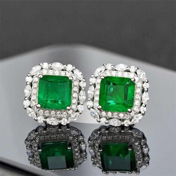 🎀 925 Silver Plated CZ Green Crystal Stud Earrings for Women, HA4479 - Picture 1 of 6